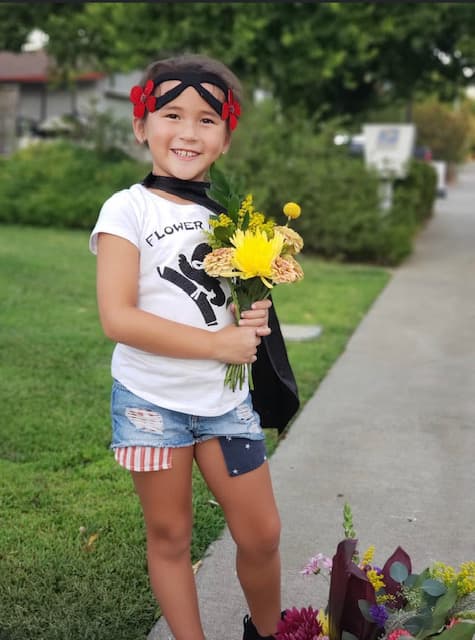 Roxie's Flower Truck - Image 1