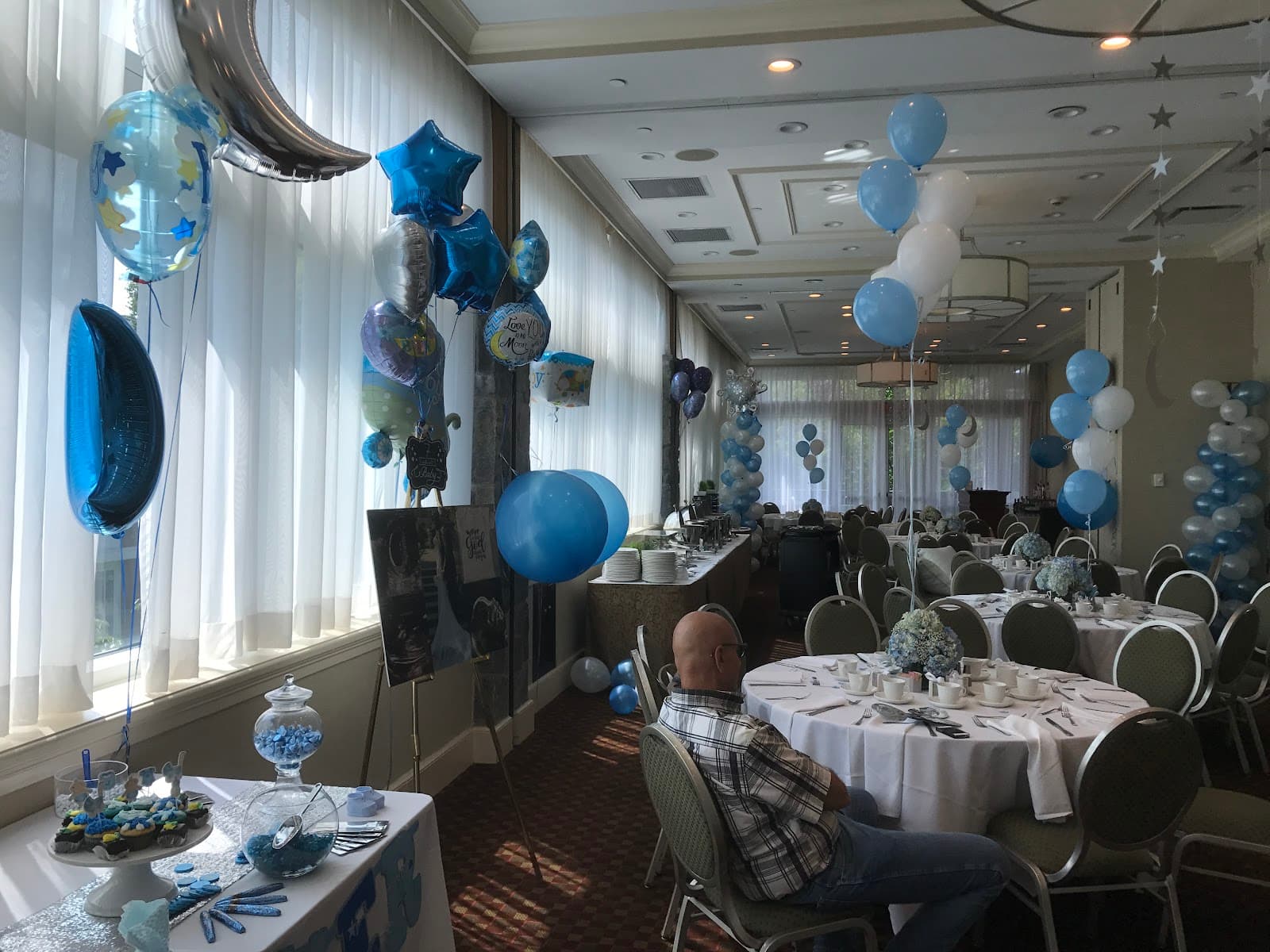 Johnny's Florist - Image 1