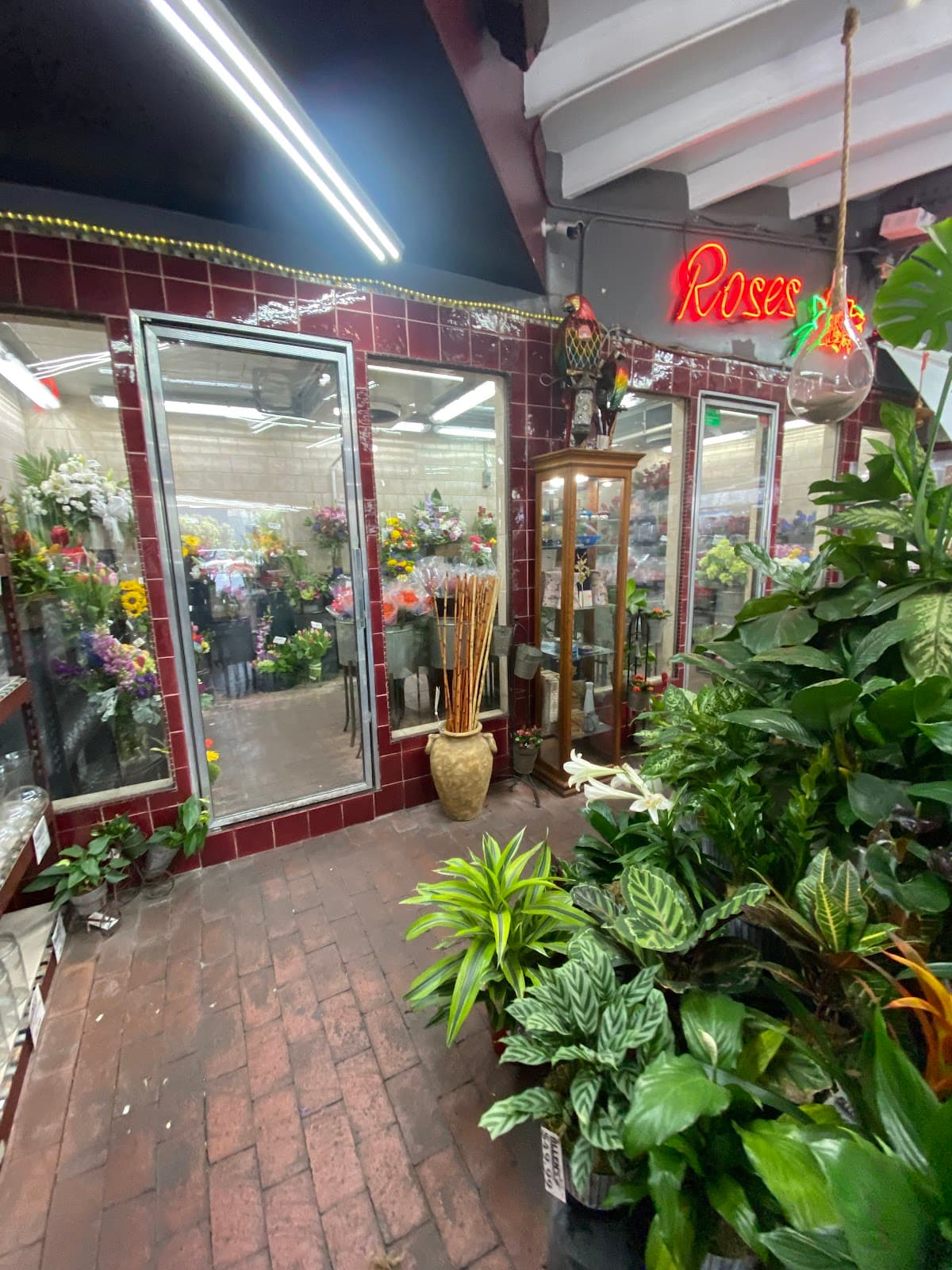 Allen's Flower Market - Image 1