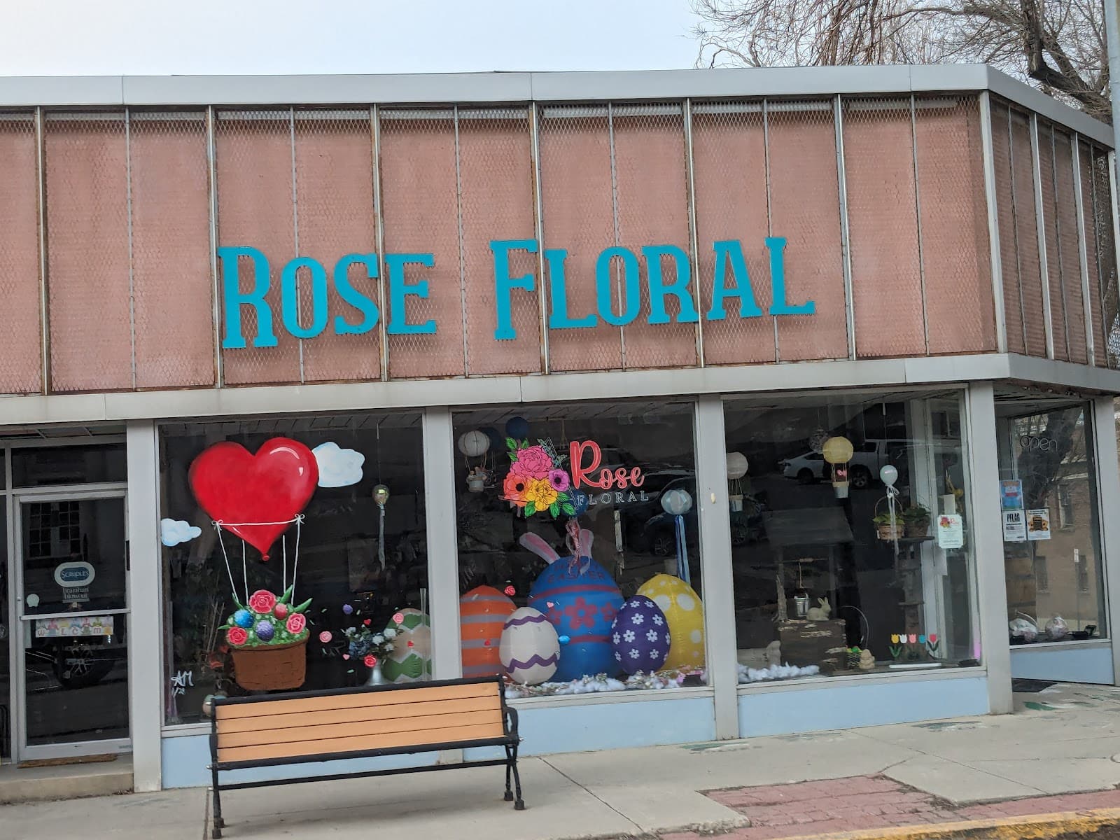 Rose Floral of Green River - Image 1