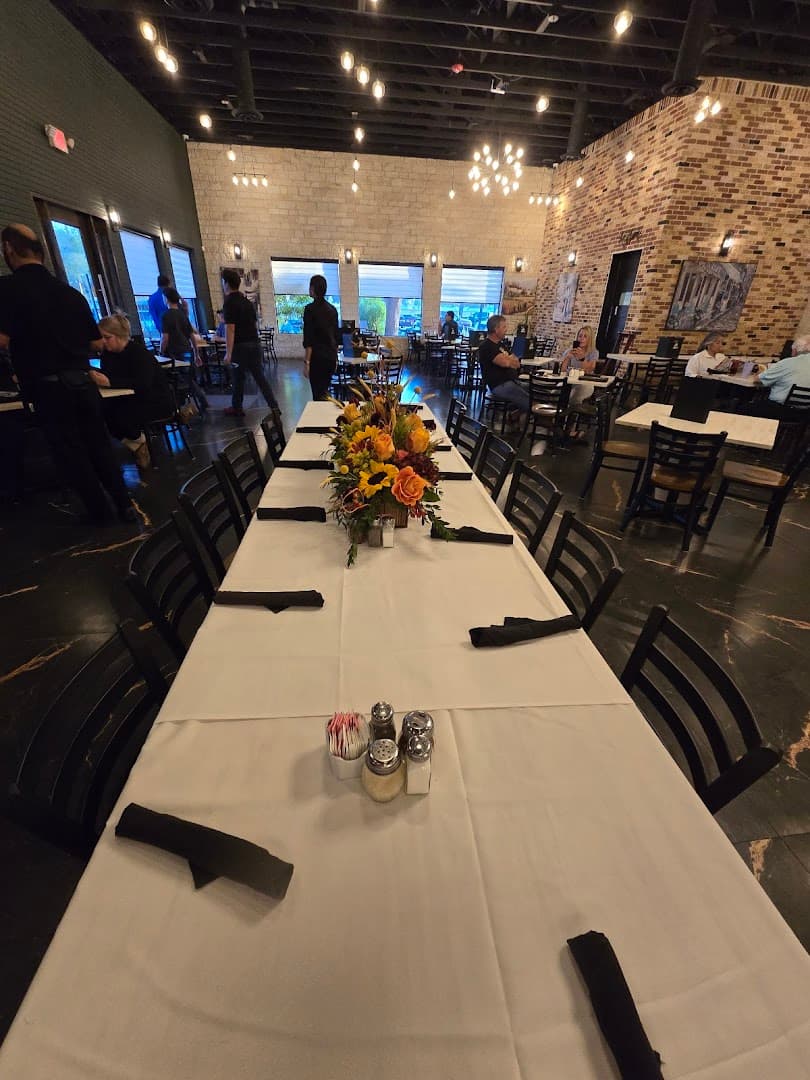 Honey Beez Flowers & Gifts - Image 1