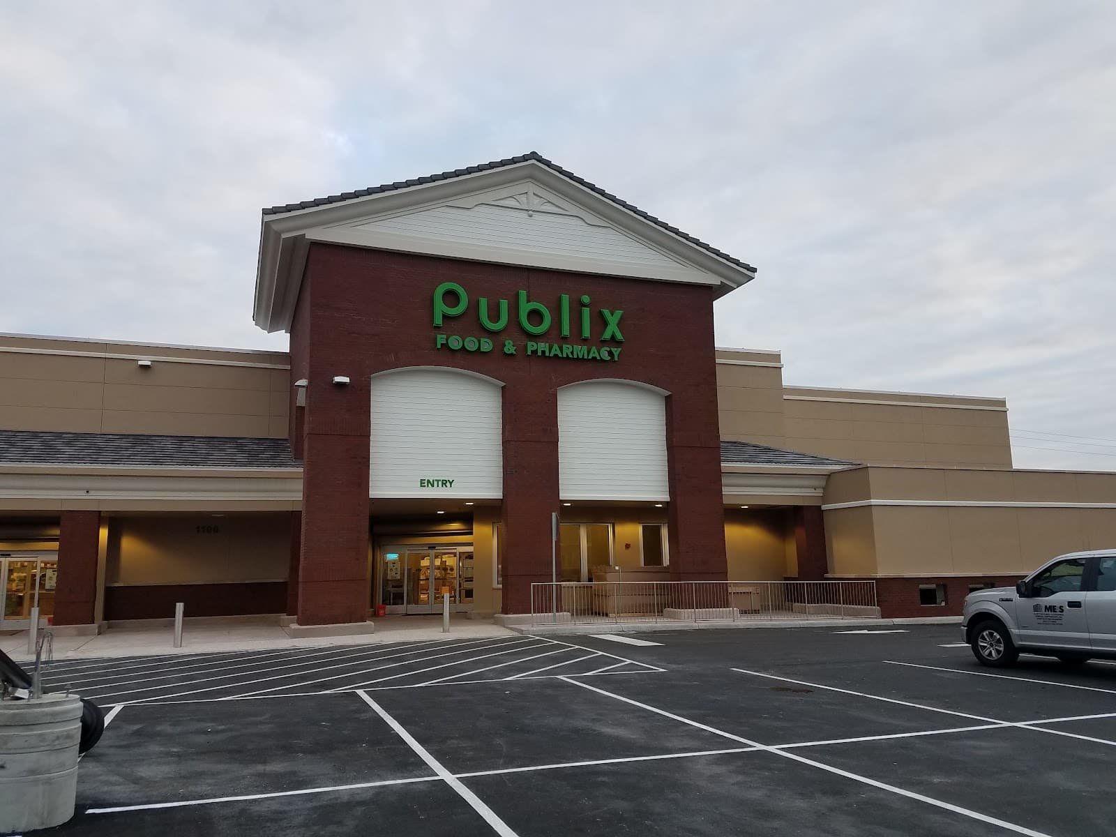 Publix Super Market at East Hill - Image 1