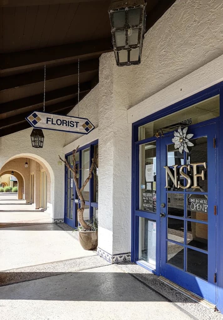 North Scottsdale Floral - Image 1