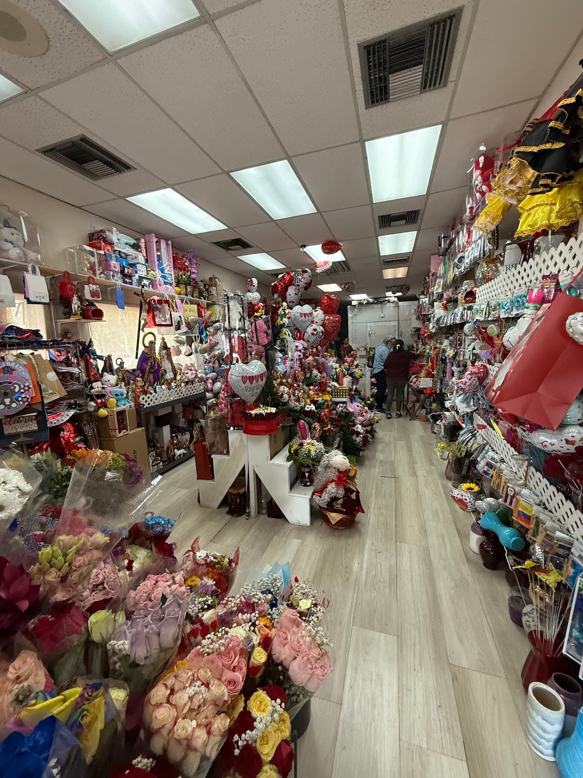 Roxy Flowers - Image 1