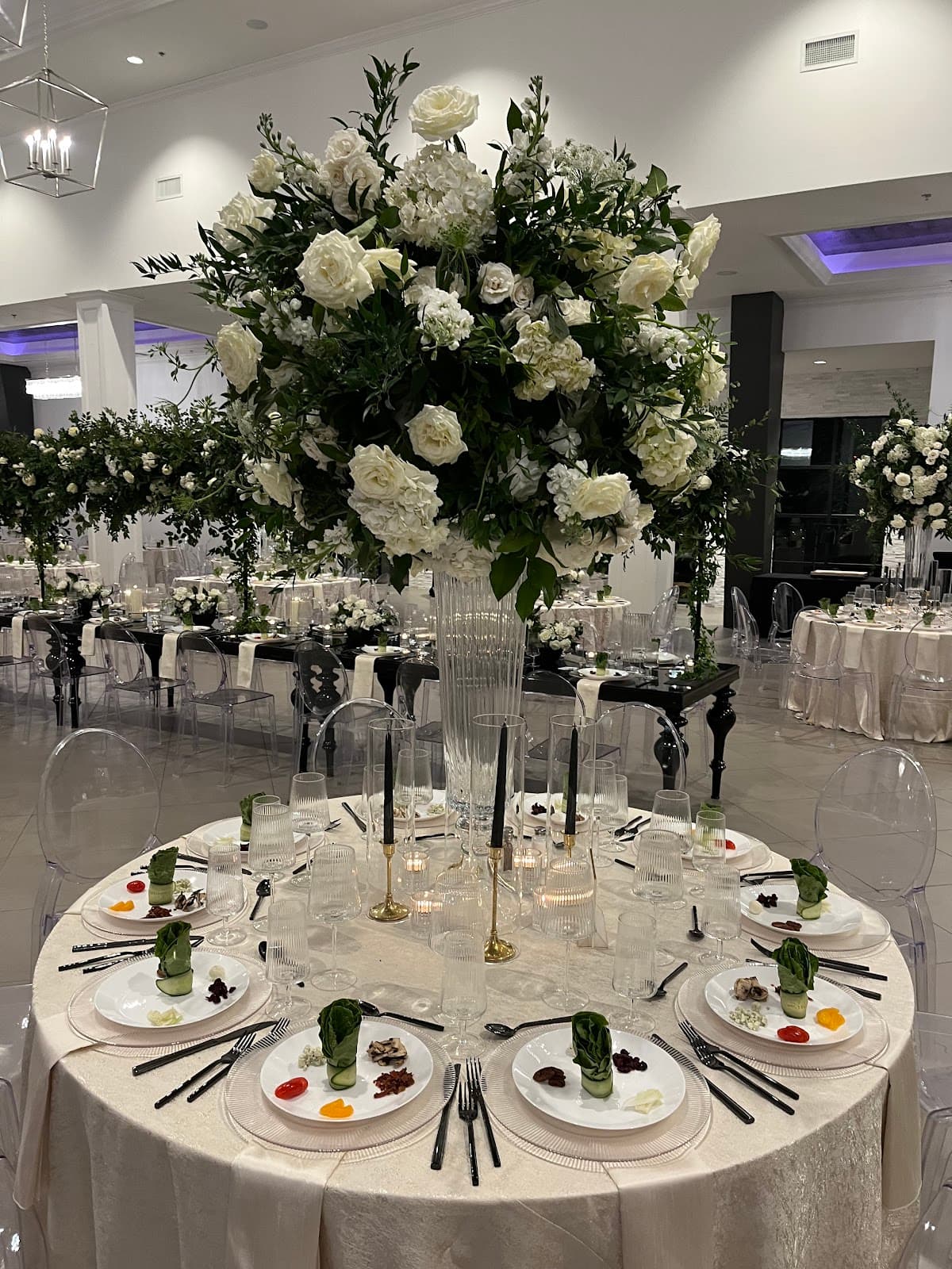 College Park Flowers - Image 1