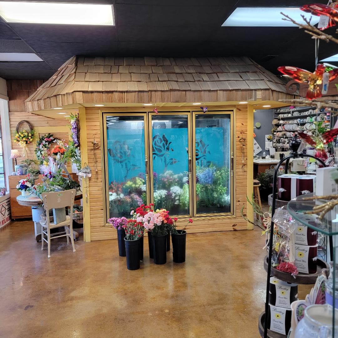 Camden Flower Shop - Image 1