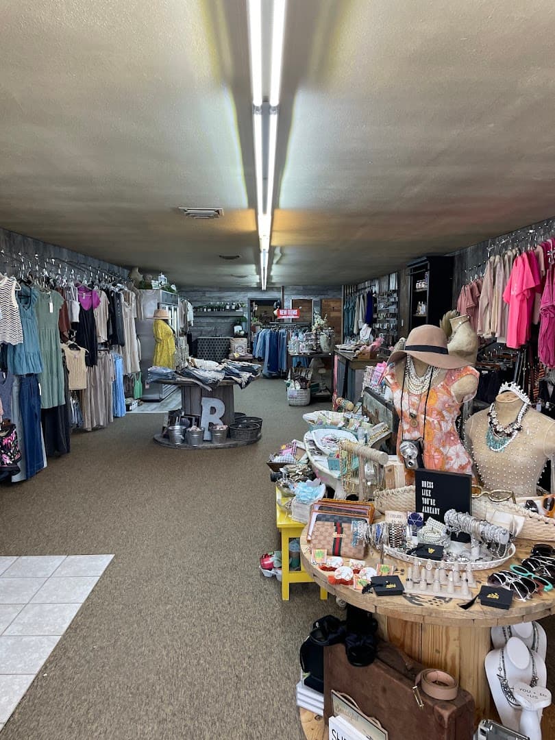 Boutique On Main & Florist - Image 1