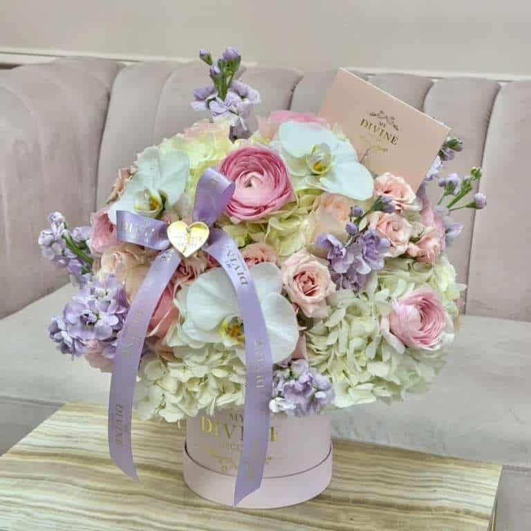 Hanna Signature Flower Box